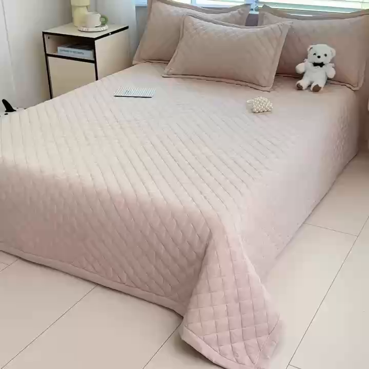 91家纺网 家纺一手货源 找家纺 橘夏家纺 2025新款凉感雪肌棉多功能床盖 奶咖色