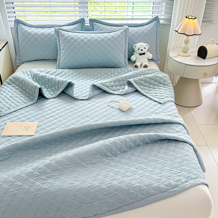 91家纺网 家纺一手货源 找家纺 橘夏家纺 2025新款凉感雪肌棉多功能床盖 矢车菊蓝