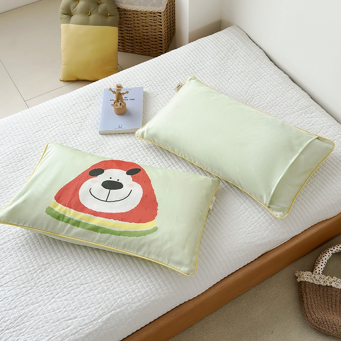 91家纺网 家纺一手货源 找家纺 荷马之梦 2025新款A类100支全棉贡缎双股加厚加柔儿童枕套-水果系列 小西瓜