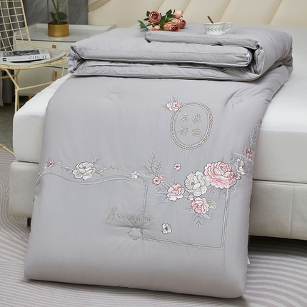 仲旺居家纺 2025新款60s婚庆被绣花冬被全棉冬被立体边被子被芯四季被春秋被 灰色