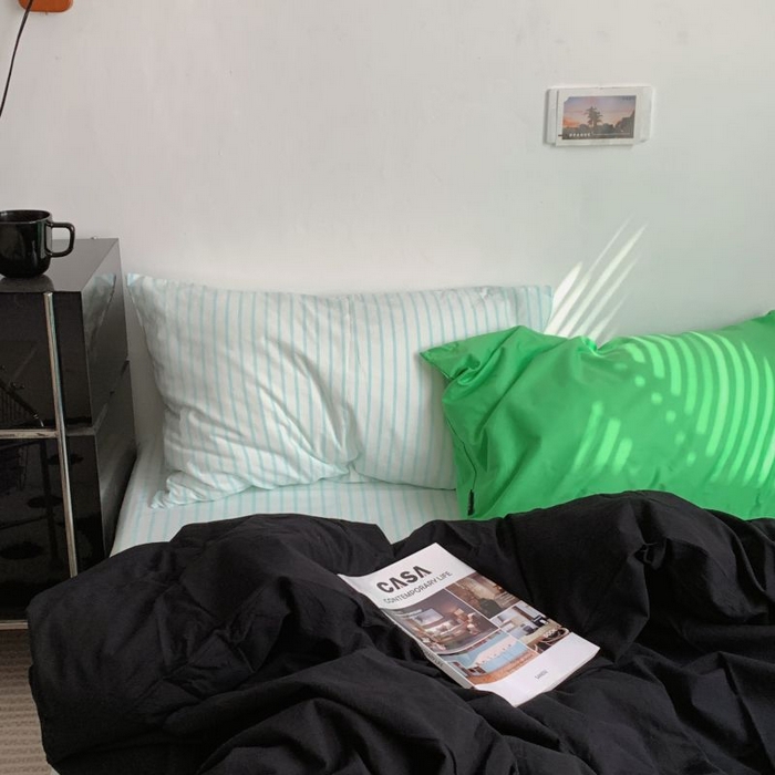 91家纺网 家纺一手货源 找家纺 柚可家居 2025新款40支全棉色织水洗棉四件套-加点墨 加点墨（枕套蓝竖条+亮绿）