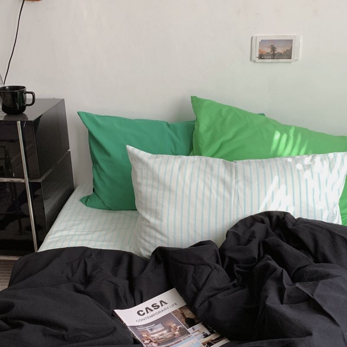 91家纺网 家纺一手货源 找家纺 柚可家居 2025新款40支全棉色织水洗棉四件套-加点墨 加点墨（枕套蓝竖条+亮绿）