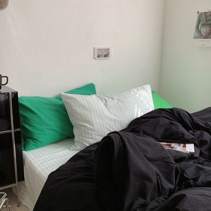 91家纺网 家纺一手货源 找家纺 柚可家居 2025新款40支全棉色织水洗棉四件套-加点墨 加点墨（枕套蓝竖条+亮绿）