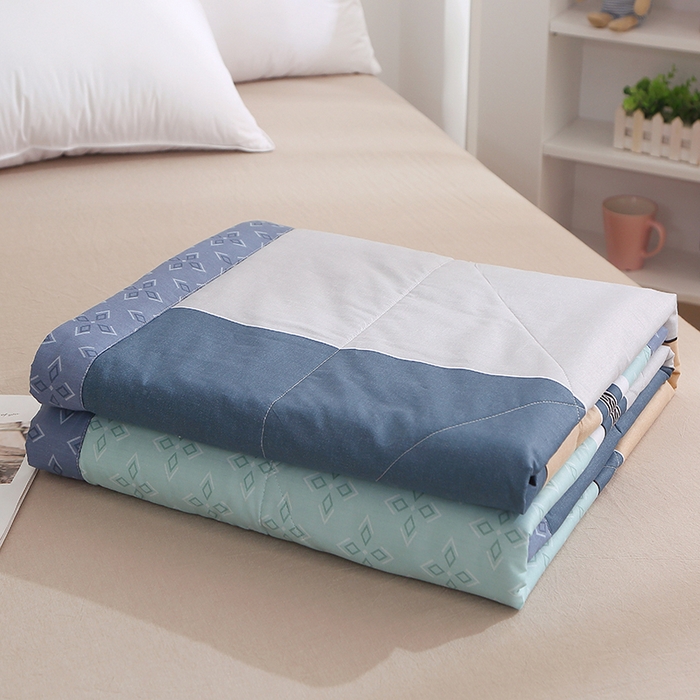 91家纺网 家纺一手货源 找家纺 贝兰仙奴 2025春夏新款全棉印花夏被夏凉被空调被 绅度湖绿