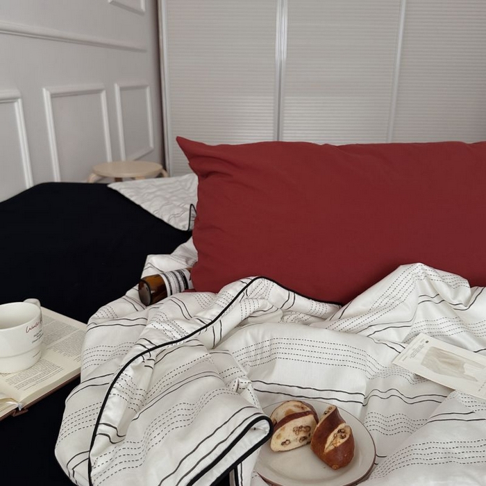 91家纺网 家纺一手货源 找家纺 柚可家居 2025新款40支斜纹纯棉数码印染夏被-纽约浅梦 纽约浅梦夏被四件套（枕套树莓红+黑色