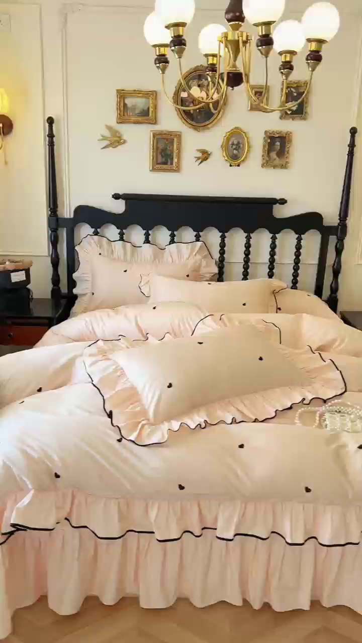 91家纺网 家纺一手货源 找家纺 2025新款法式全棉花边夹棉床盖款四件套 觅屿-香槟玉