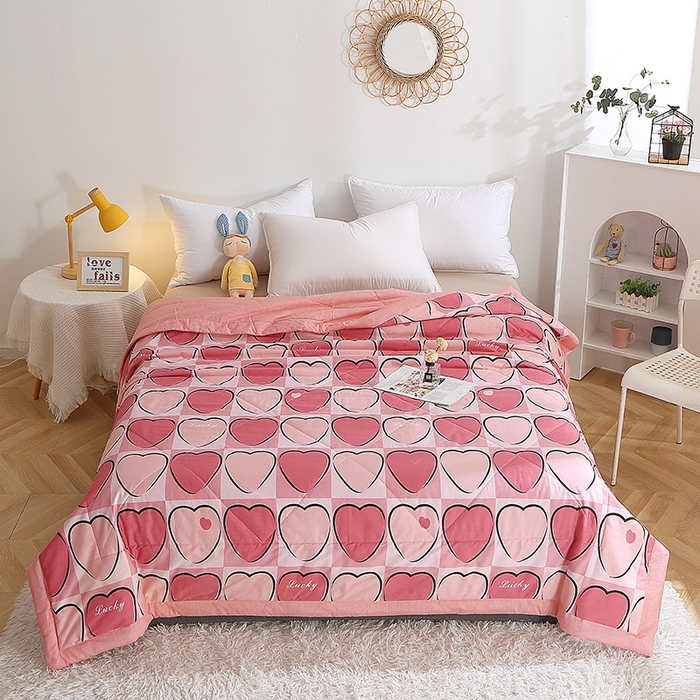 91家纺网 家纺一手货源 找家纺 贝兰仙奴 2025春夏新款全棉印花夏被夏凉被空调被 爱心