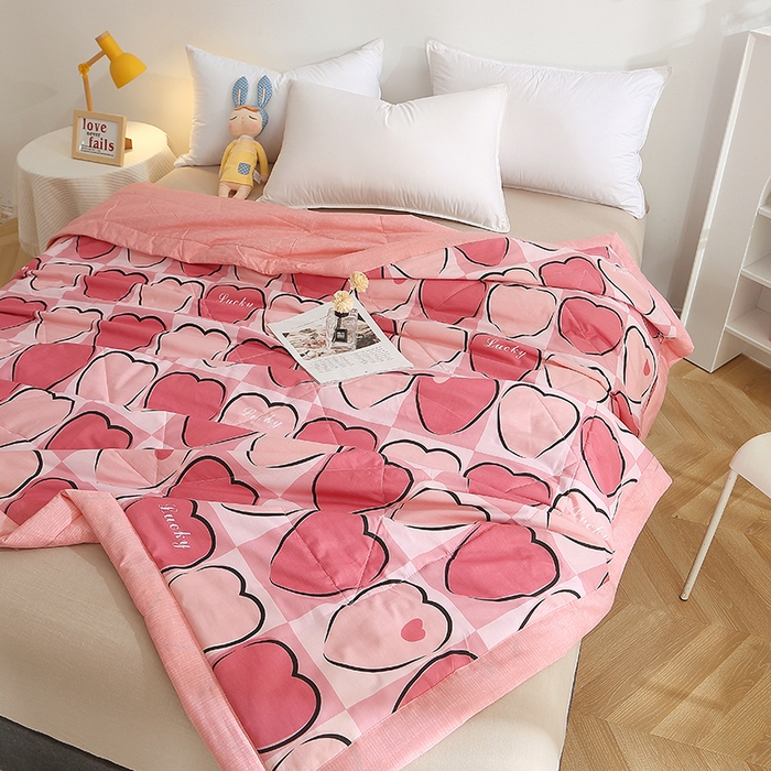 91家纺网 家纺一手货源 找家纺 贝兰仙奴 2025春夏新款全棉印花夏被夏凉被空调被 爱心