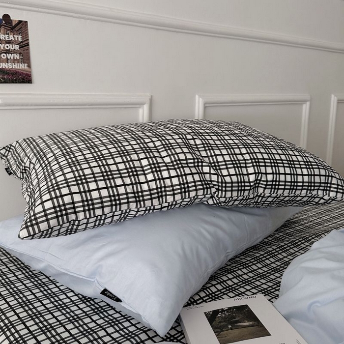 91家纺网 家纺一手货源 找家纺 柚可家居 2025新款40支斜纹全棉亲肤四件套-伦敦学院 伦敦学院（枕套黑格子+蓝色）