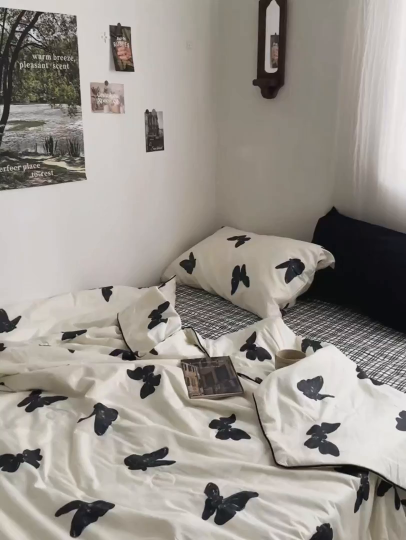 91家纺网 家纺一手货源 找家纺 （总）柚可家居 2025新款舒适凉感斜纹全棉黑格-蝶舞夏被