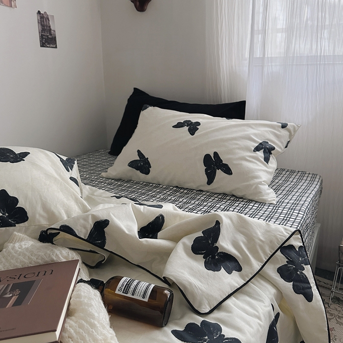 91家纺网 家纺一手货源 找家纺 （总）柚可家居 2025新款舒适凉感斜纹全棉黑格-蝶舞夏被