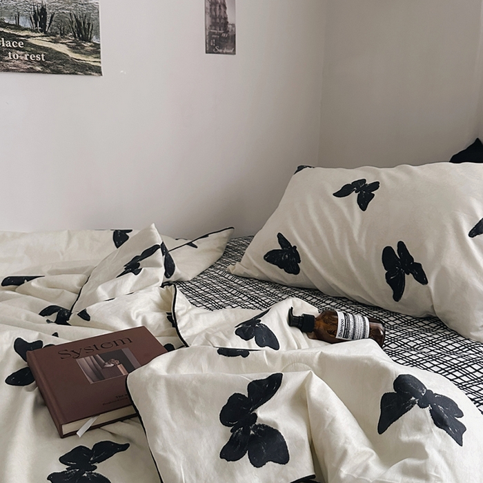 91家纺网 家纺一手货源 找家纺 （总）柚可家居 2025新款舒适凉感斜纹全棉黑格-蝶舞夏被