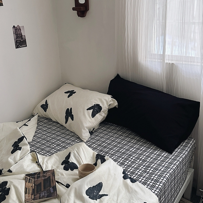 91家纺网 家纺一手货源 找家纺 （总）柚可家居 2025新款舒适凉感斜纹全棉黑格-蝶舞夏被