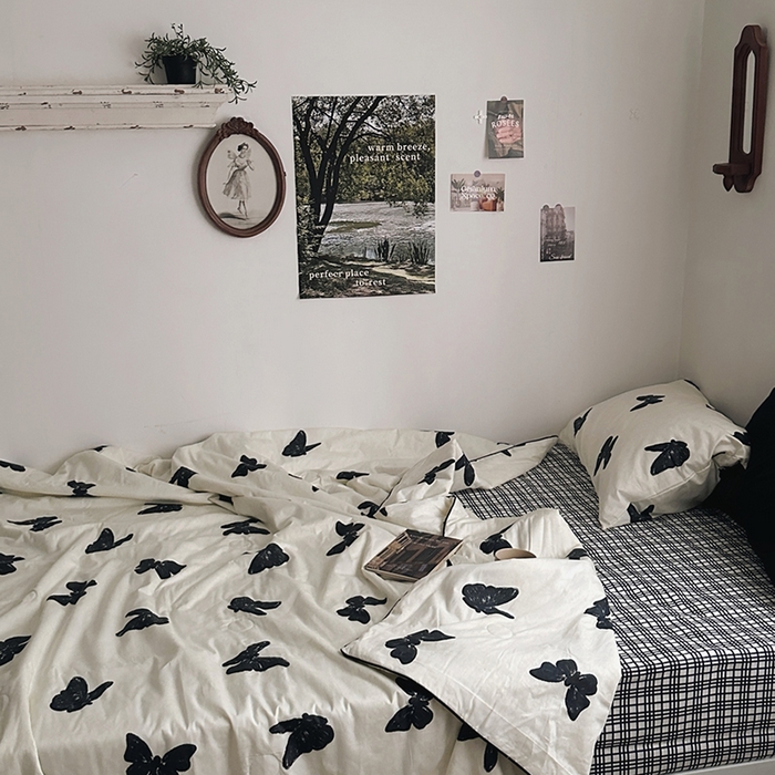 91家纺网 家纺一手货源 找家纺 （总）柚可家居 2025新款舒适凉感斜纹全棉黑格-蝶舞夏被