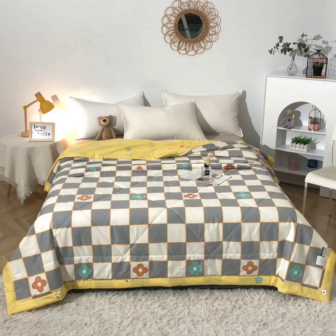 91家纺网 家纺一手货源 找家纺 贝兰仙奴 2025春夏新款全棉印花夏被夏凉被空调被 路易威灰