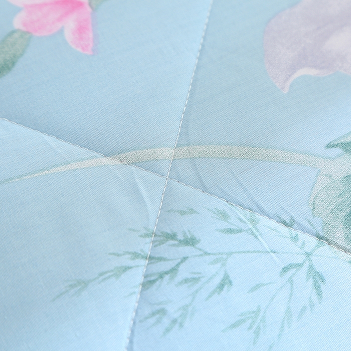 91家纺网 家纺一手货源 找家纺 贝兰仙奴 2025春夏新款全棉印花夏被夏凉被空调被 莫里蓝