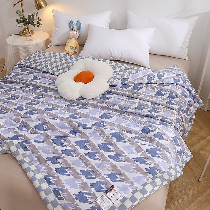 91家纺网 家纺一手货源 找家纺 贝兰仙奴 2025春夏新款全棉印花夏被夏凉被空调被 千鸟格蓝