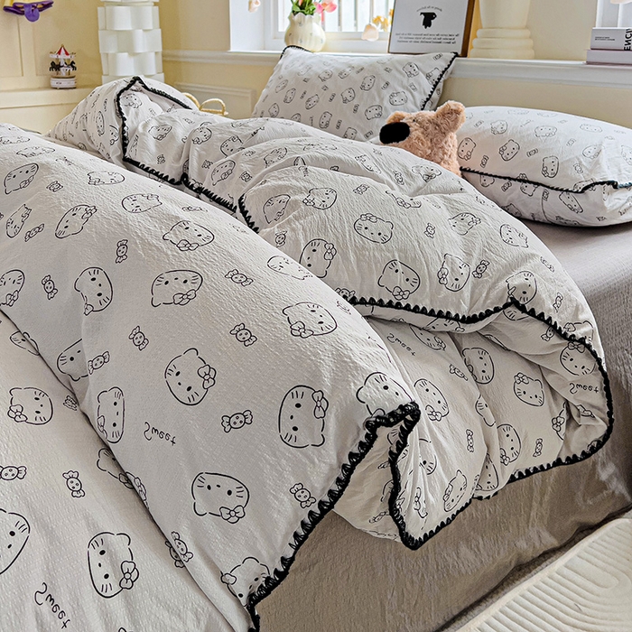 91家纺网 家纺一手货源 找家纺 Mata蔓塔家 2025春夏新款云感针织双层纱彩色贝壳边四件套 猫咪恋人