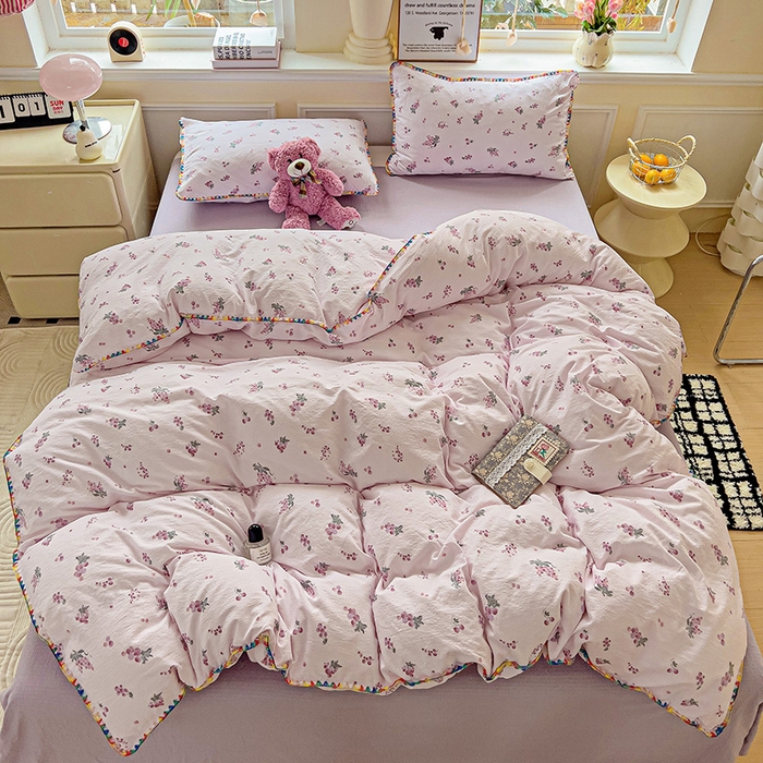 91家纺网 家纺一手货源 找家纺 Mata蔓塔家 2025春夏新款云感针织双层纱彩色贝壳边四件套 葡萄七分甜