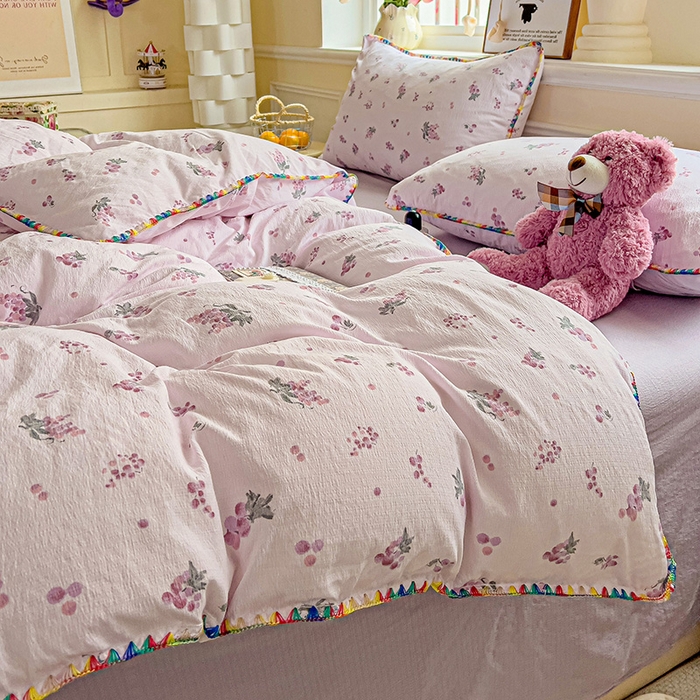 91家纺网 家纺一手货源 找家纺 Mata蔓塔家 2025春夏新款云感针织双层纱彩色贝壳边四件套 葡萄七分甜