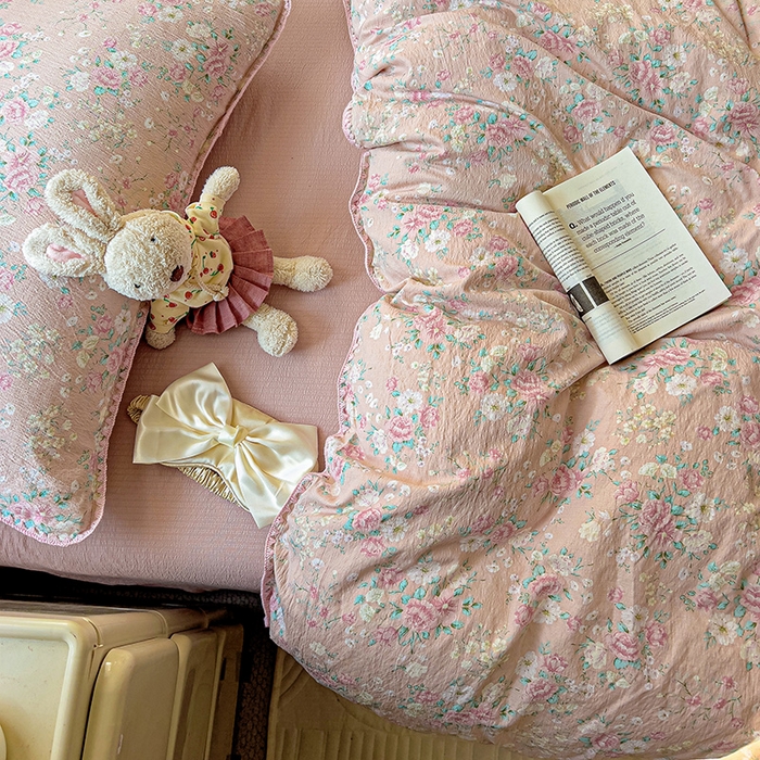 91家纺网 家纺一手货源 找家纺 Mata蔓塔家 2025春夏新款云感针织双层纱彩色贝壳边四件套 爱如星辰