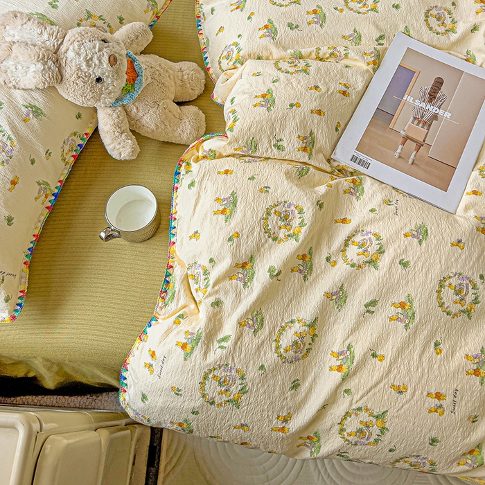 91家纺网 家纺一手货源 找家纺 Mata蔓塔家 2025春夏新款云感针织双层纱彩色贝壳边四件套 兔子的欢喜