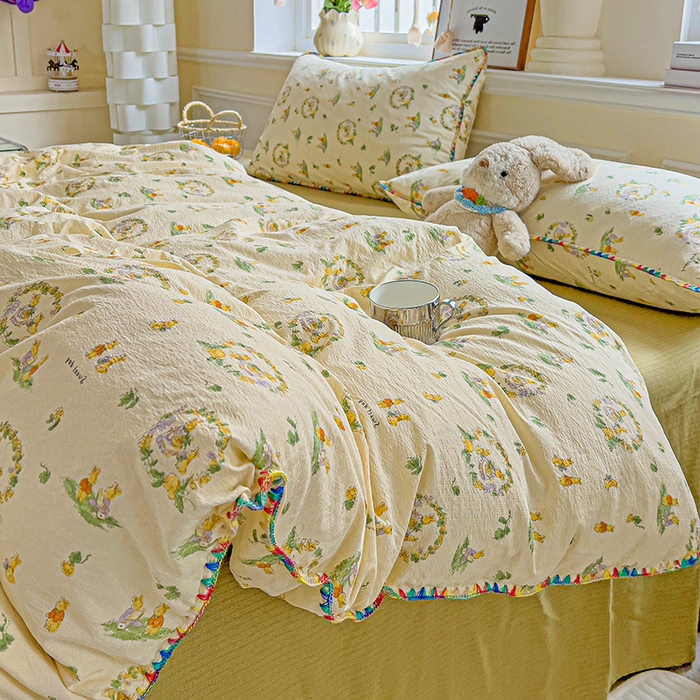 91家纺网 家纺一手货源 找家纺 Mata蔓塔家 2025春夏新款云感针织双层纱彩色贝壳边四件套 兔子的欢喜