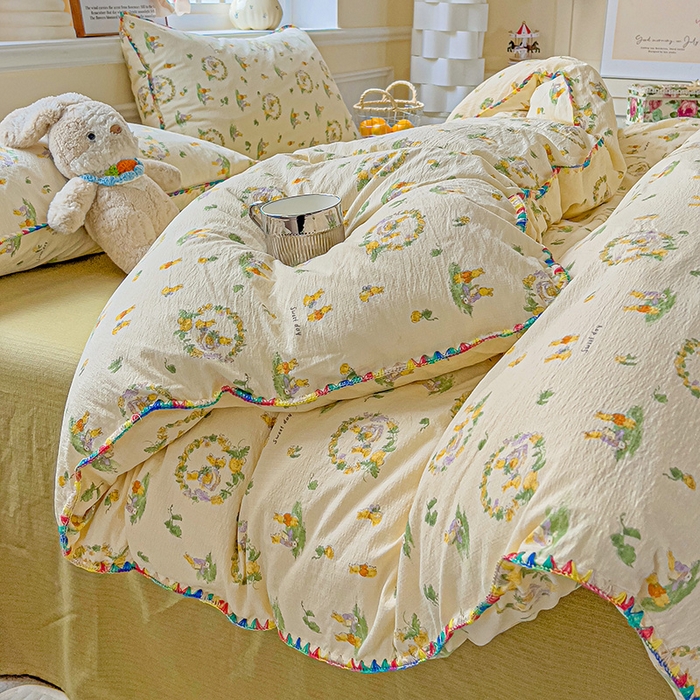 91家纺网 家纺一手货源 找家纺 Mata蔓塔家 2025春夏新款云感针织双层纱彩色贝壳边四件套 兔子的欢喜