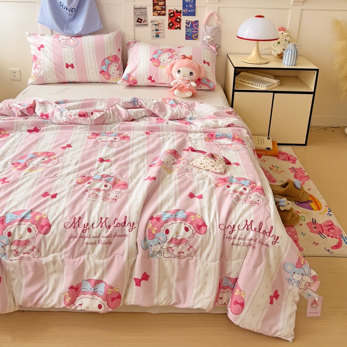 91家纺网 家纺一手货源 找家纺 Mata蔓塔家 2025春夏新款三丽鸥A类水洗双层纱夏被夏凉被空调被 开心美乐蒂