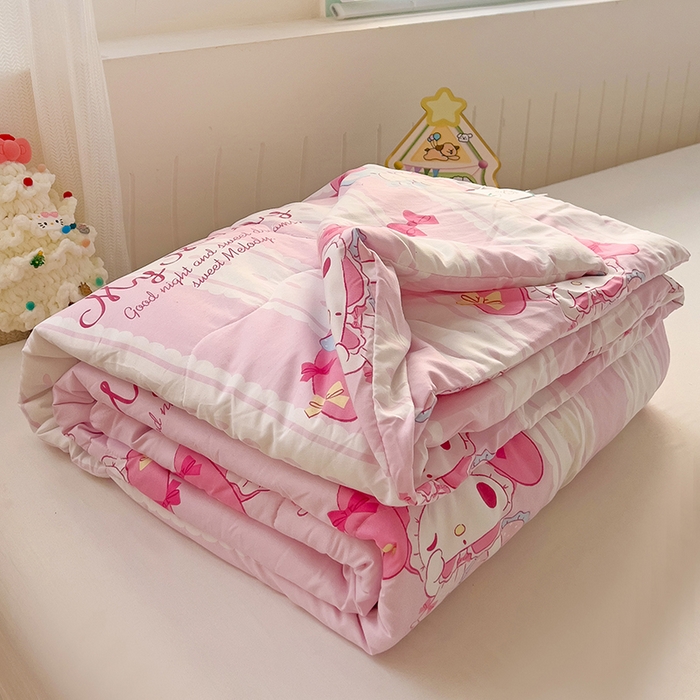 91家纺网 家纺一手货源 找家纺 Mata蔓塔家 2025春夏新款三丽鸥A类水洗双层纱夏被夏凉被空调被 开心美乐蒂