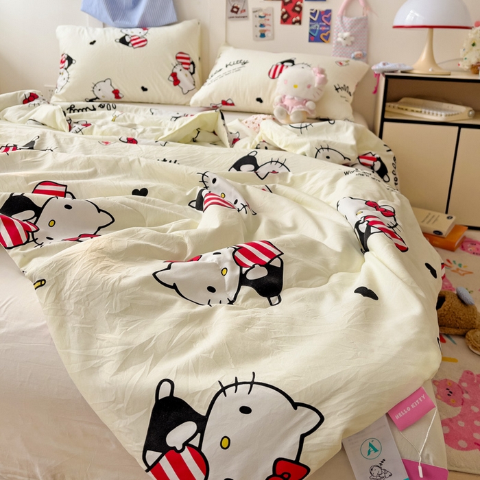 91家纺网 家纺一手货源 找家纺 Mata蔓塔家 2025春夏新款三丽鸥A类水洗双层纱夏被夏凉被空调被 喝牛奶KT