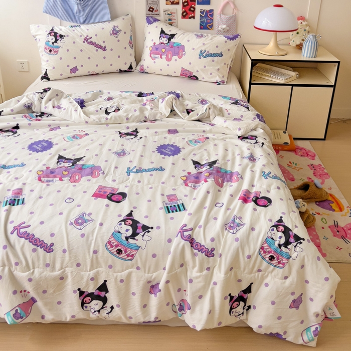 91家纺网 家纺一手货源 找家纺 Mata蔓塔家 2025春夏新款三丽鸥A类水洗双层纱夏被夏凉被空调被 开跑车库洛