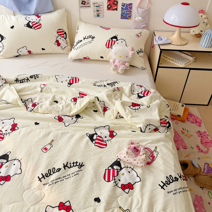 91家纺网 家纺一手货源 找家纺 Mata蔓塔家 2025春夏新款三丽鸥A类水洗双层纱夏被夏凉被空调被 喝牛奶KT