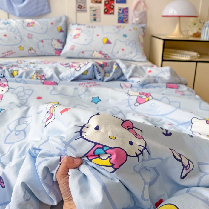 91家纺网 家纺一手货源 找家纺 Mata蔓塔家 2025春夏新款三丽鸥A类水洗双层纱夏被夏凉被空调被 蓝星星KT