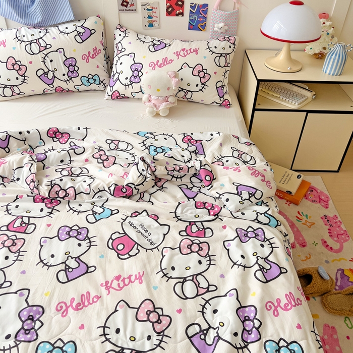 91家纺网 家纺一手货源 找家纺 Mata蔓塔家 2025春夏新款三丽鸥A类水洗双层纱夏被夏凉被空调被 五彩KT