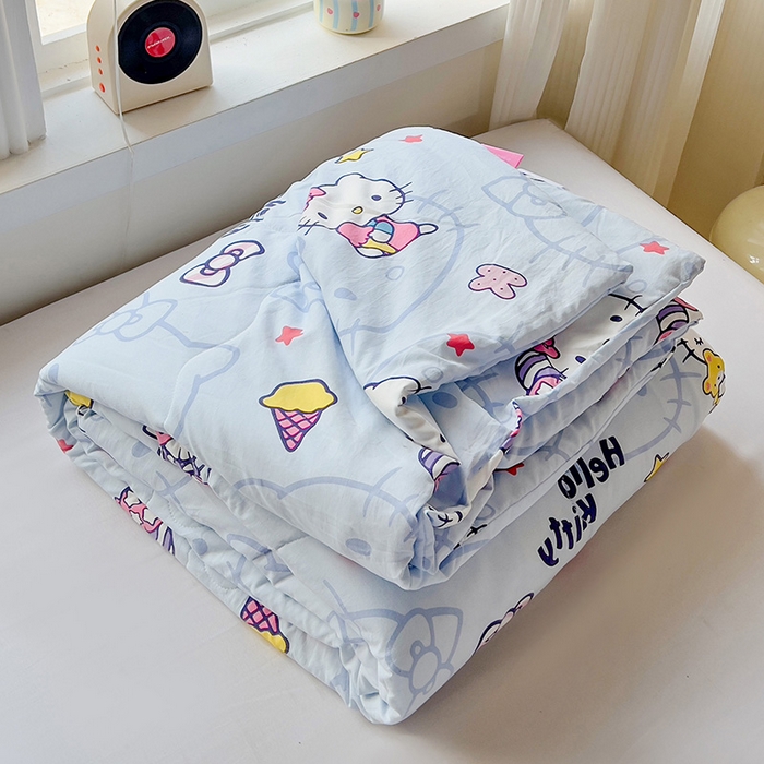 91家纺网 家纺一手货源 找家纺 Mata蔓塔家 2025春夏新款三丽鸥A类水洗双层纱夏被夏凉被空调被 蓝星星KT