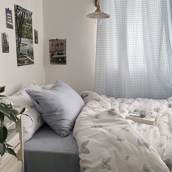 91家纺网 家纺一手货源 找家纺 柚可家居 2025新款全工艺双层纱数码印花全棉四件套实拍图 蝴蝶蓝