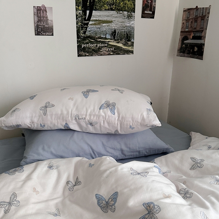 91家纺网 家纺一手货源 找家纺 柚可家居 2025新款全工艺双层纱数码印花全棉四件套实拍图 蝴蝶蓝