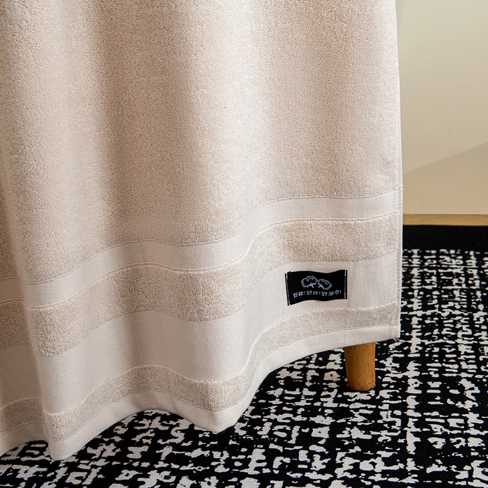 91家纺网 家纺一手货源 找家纺 悦然毛巾被 2025春夏新款全棉纯棉素色毛圈浴巾加厚加大 浅驼色
