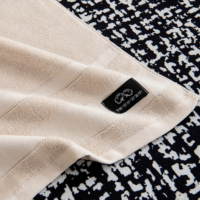 91家纺网 家纺一手货源 找家纺 悦然毛巾被 2025春夏新款全棉纯棉素色毛圈浴巾加厚加大 浅驼色