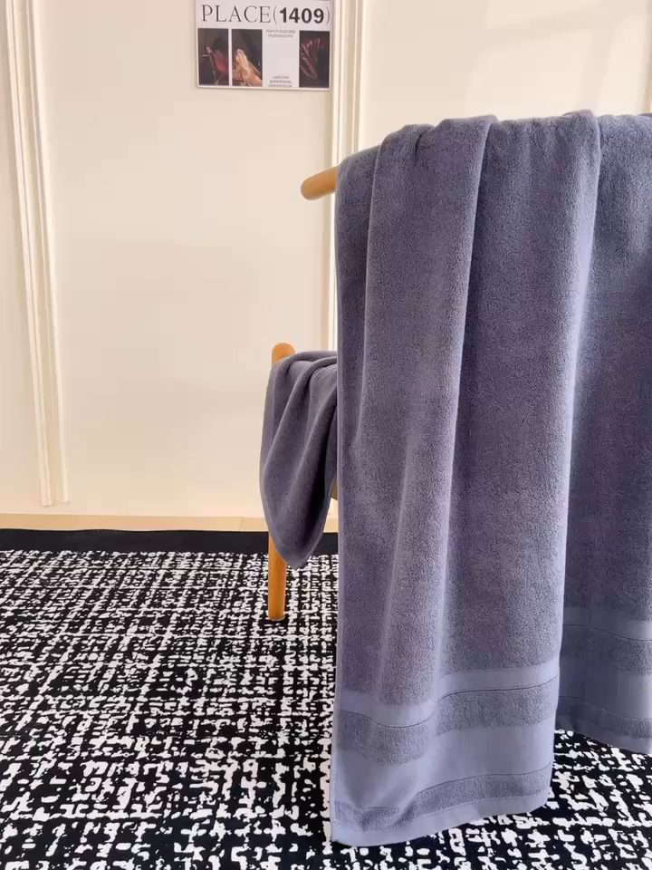91家纺网 家纺一手货源 找家纺 悦然毛巾被 2025春夏新款全棉纯棉素色毛圈浴巾加厚加大 岩石灰