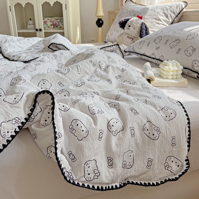 91家纺网 家纺一手货源 找家纺 Mata蔓塔家 2025新款云感针织双层纱彩色贝壳边夏被夏凉被空调被(有买家秀） 猫咪恋人