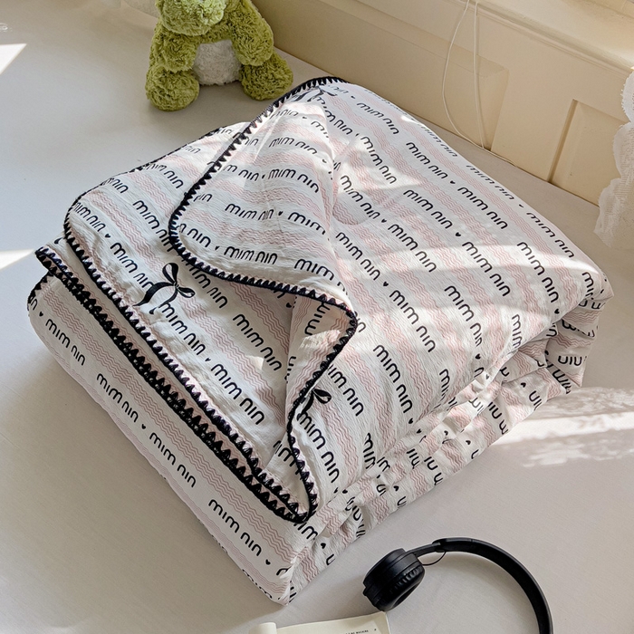 91家纺网 家纺一手货源 找家纺 Mata蔓塔家 2025新款云感针织双层纱彩色贝壳边夏被夏凉被空调被(有买家秀） 韵味-粉