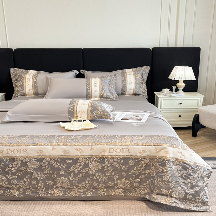 91家纺网 家纺一手货源 找家纺 帝王家纺 2025新款浮雕刺绣水洗天丝真丝夏被四件套冰丝三件套夏季直播 花蔓枝—浅灰