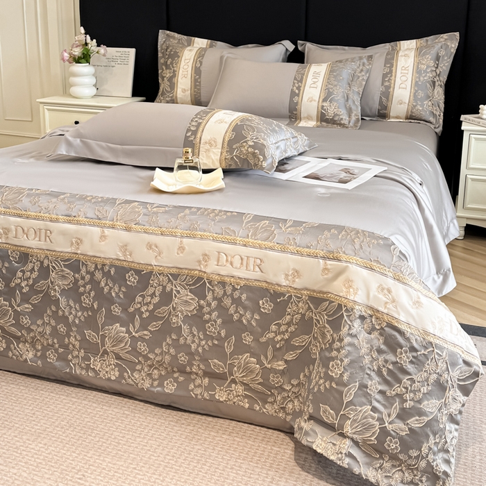 91家纺网 家纺一手货源 找家纺 帝王家纺 2025新款浮雕刺绣水洗天丝真丝夏被四件套冰丝三件套夏季直播 花蔓枝—浅灰