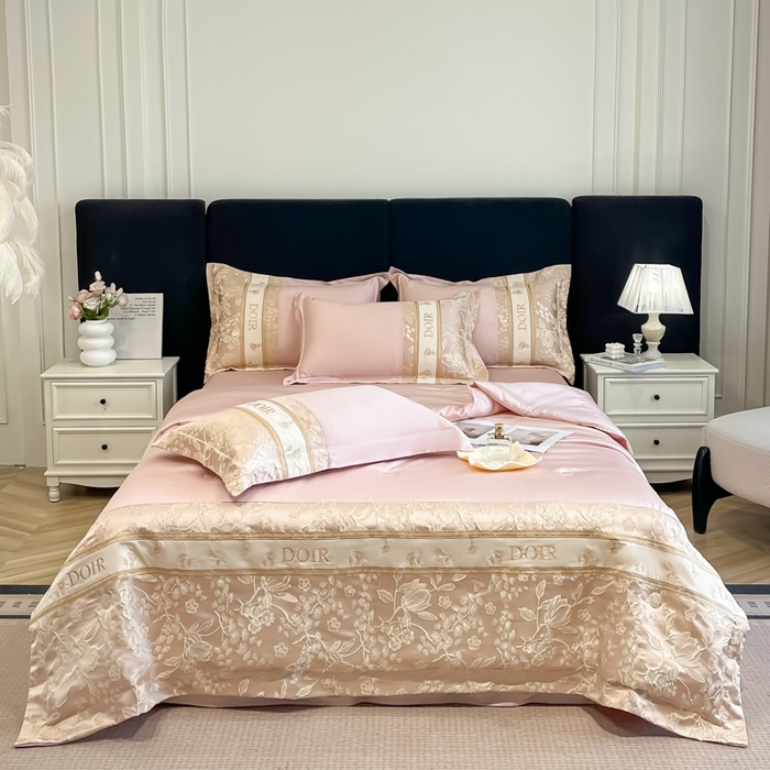 91家纺网 家纺一手货源 找家纺 帝王家纺 2025新款浮雕刺绣水洗天丝真丝夏被四件套冰丝三件套夏季直播 花蔓枝—粉