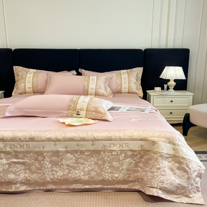 91家纺网 家纺一手货源 找家纺 帝王家纺 2025新款浮雕刺绣水洗天丝真丝夏被四件套冰丝三件套夏季直播 花蔓枝—粉