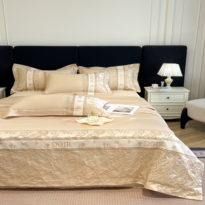 91家纺网 家纺一手货源 找家纺 帝王家纺 2025新款浮雕刺绣水洗天丝真丝夏被四件套冰丝三件套夏季直播 花蔓枝—香槟