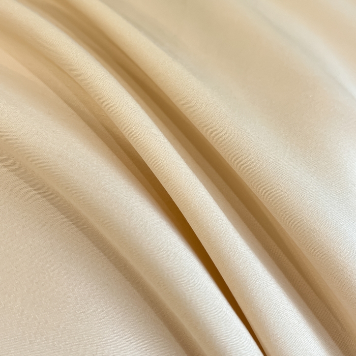 91家纺网 家纺一手货源 找家纺 帝王家纺 2025新款浮雕刺绣水洗天丝真丝夏被四件套冰丝三件套夏季直播 花蔓枝—香槟