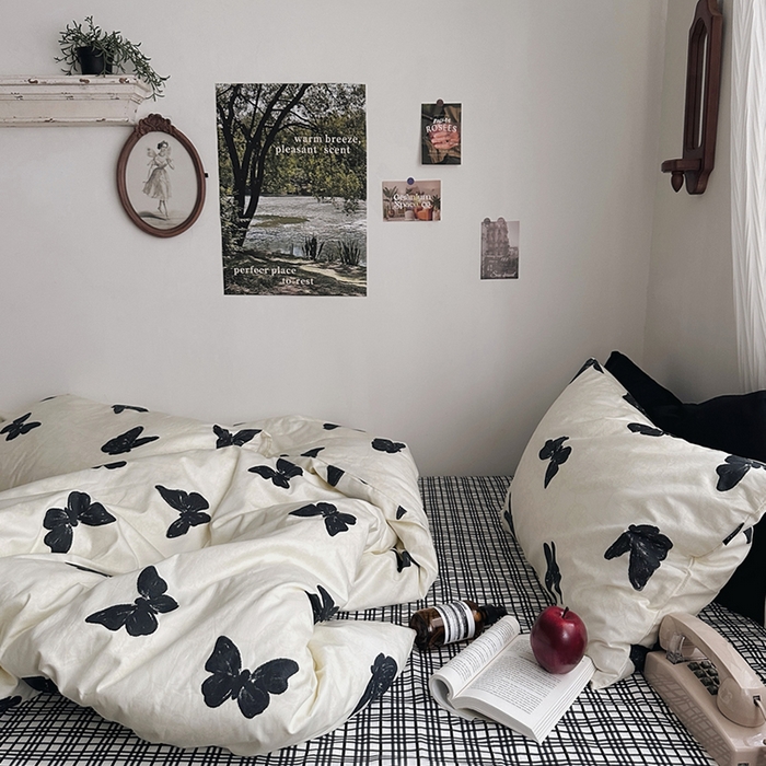 91家纺网 家纺一手货源 找家纺 （总）柚可家居 2025新款数码活性印花四件套-黑格蝶舞风格一